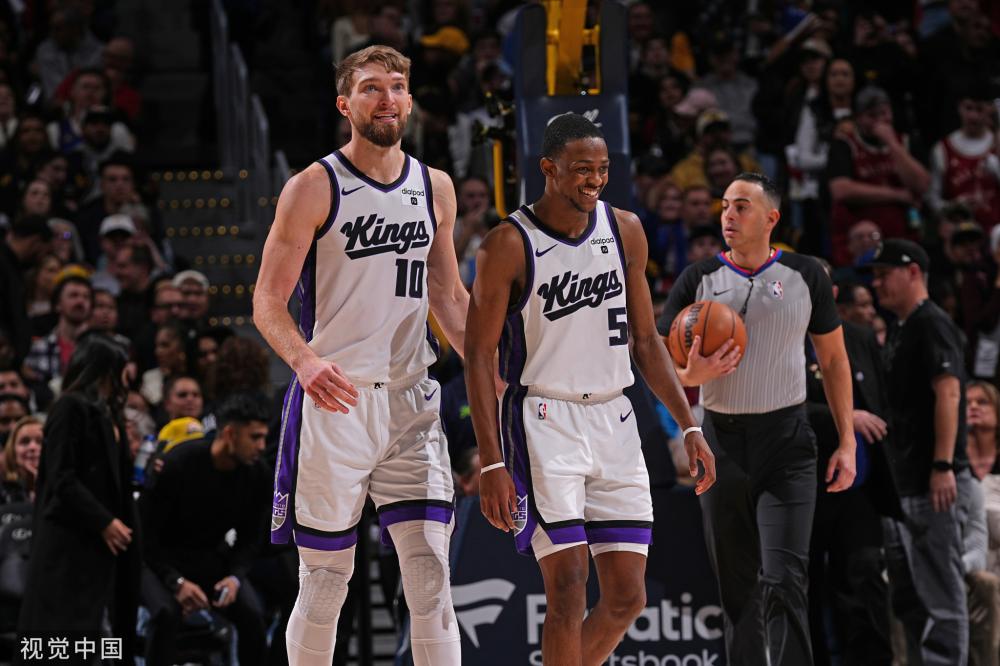 球员身价不 球员身价不